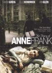 Poster van The Diary of Anne Frank, voor in beeld een meisje met zwart haar, liggend op een bed met haar dagboek naast zich, erboven het gezin lopend over straat.