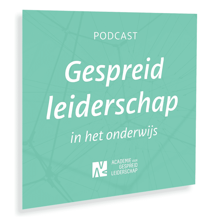 Logo van Gespreid Leiderschap: zeegroen vlak dat wat van de kijker is weggedraaid met in witte letters de titel.