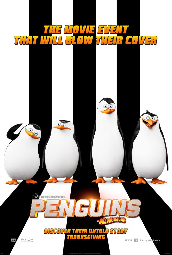 Poster van The penguins of Madagascar waarop we vier pinguïns zien staan voor drie zwarte strepen, waardoor ze lijken weg te vallen in de achtergrond.